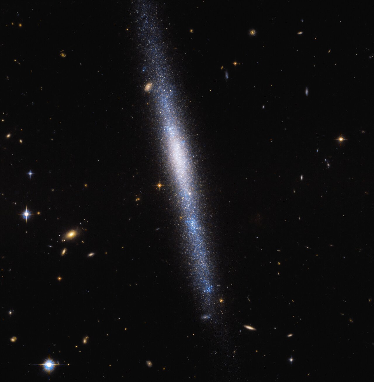 Hubble запечатлел уникальный звездный “водопад”