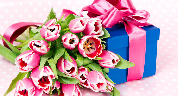 Опрос показал какие подарки на 8 марта женщины считают наилучшими