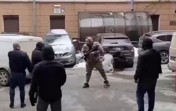 В Киеве у здания СБУ вновь произошла стрельба